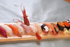 MORIAWASE ASSORTED SUSHI